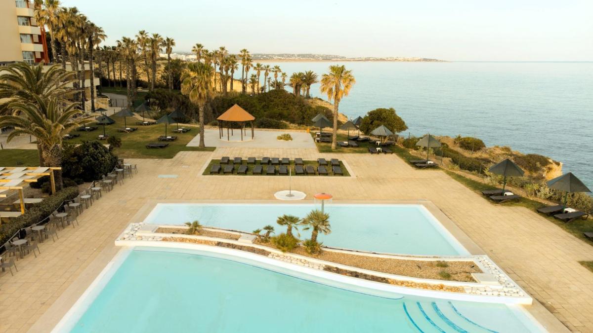 A piscina em ou perto de Pestana Viking Beach & SPA Resort