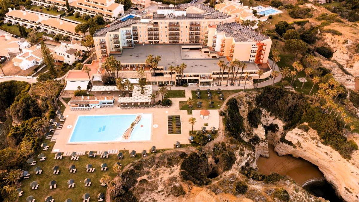 A piscina em ou perto de Pestana Viking Beach & SPA Resort