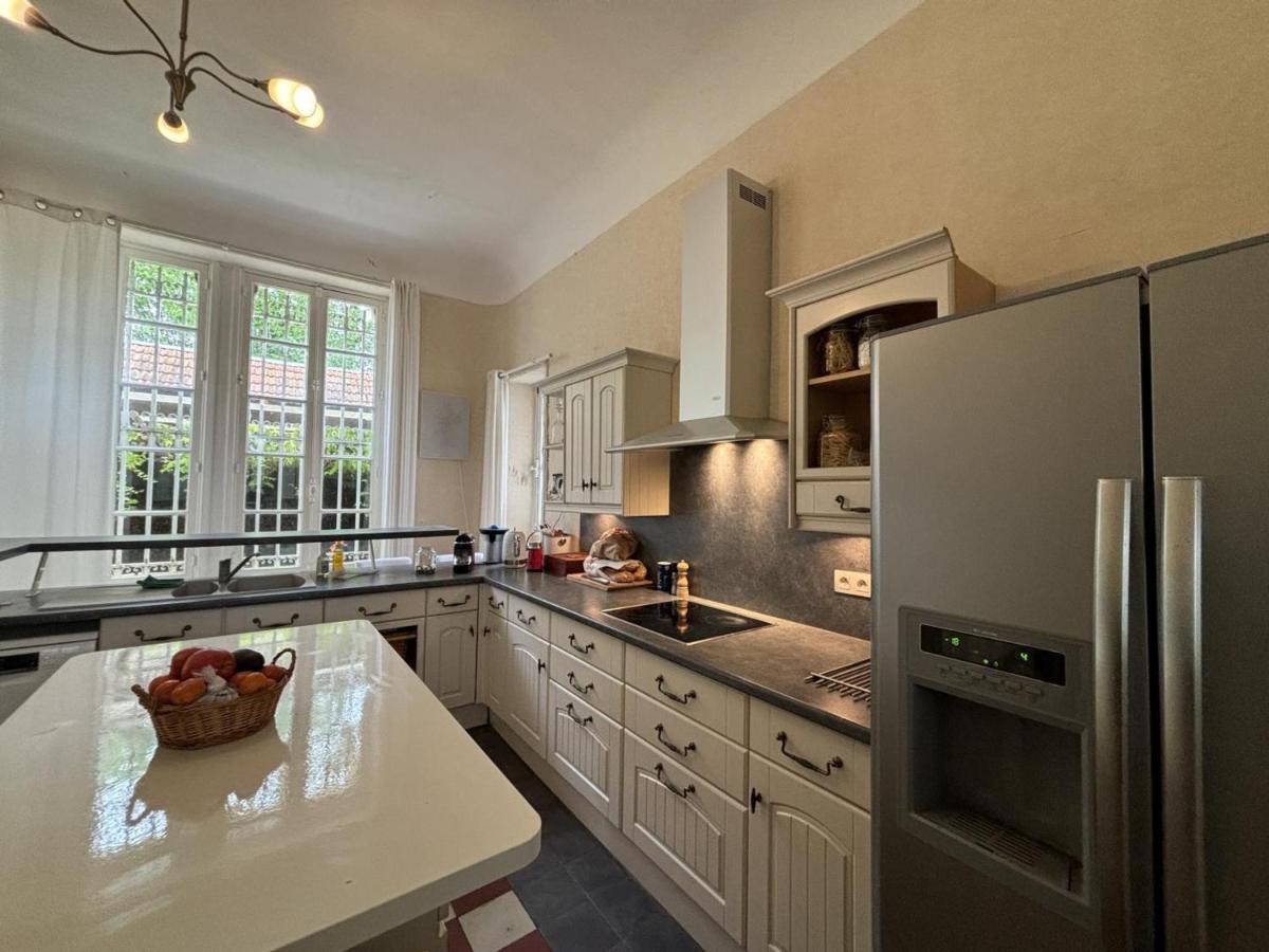 Villa de charme avec jardin clos, proche de Vichy, idéale pour séjours en famille - FR-1-489-533 - Housity