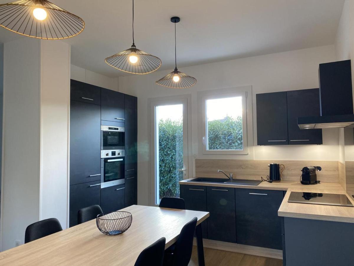 Pavillon rénové avec jardin arboré, proche centre-ville, véranda, parking, wifi, idéal familles - FR-1-489-417 - Housity
