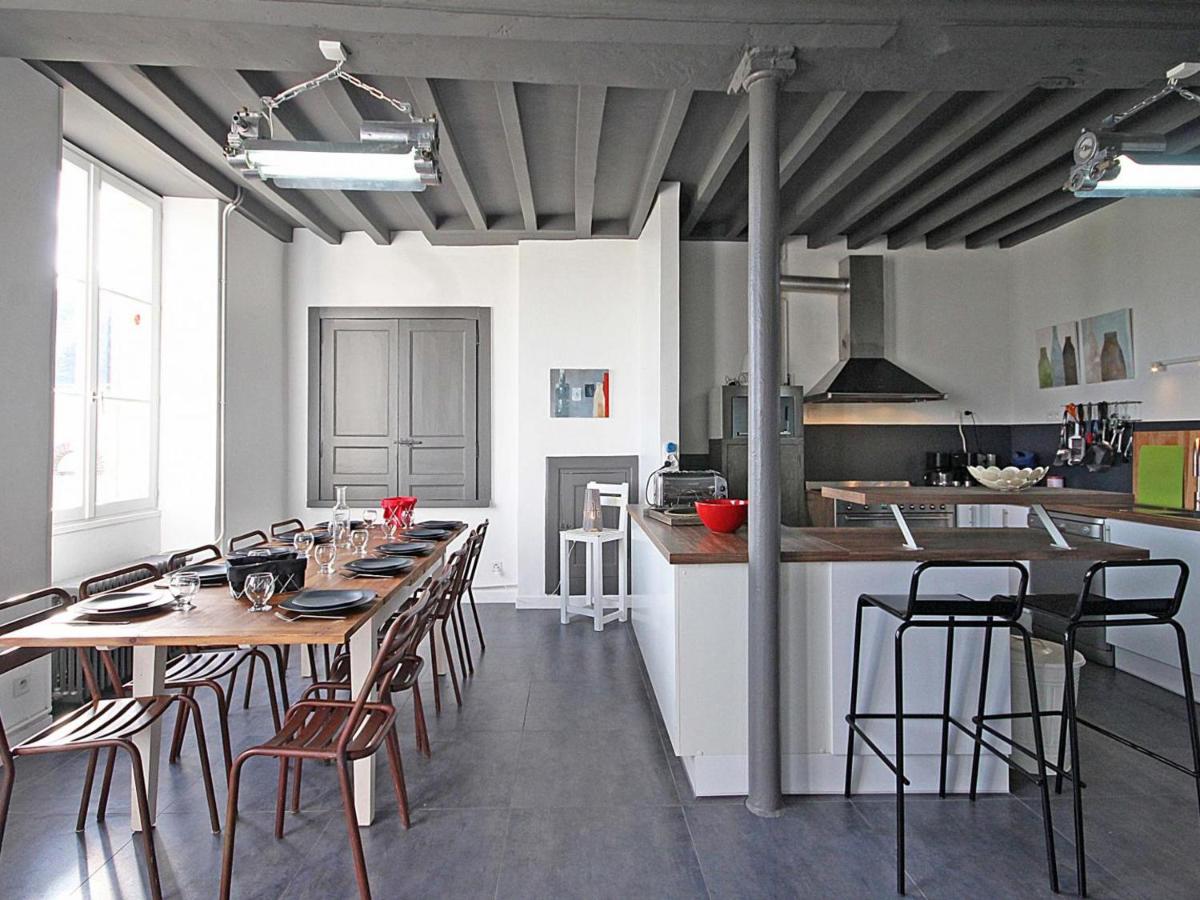 Grande maison avec piscine couverte, flipper et charme industriel en pleine campagne - FR-1-497-46 - Housity