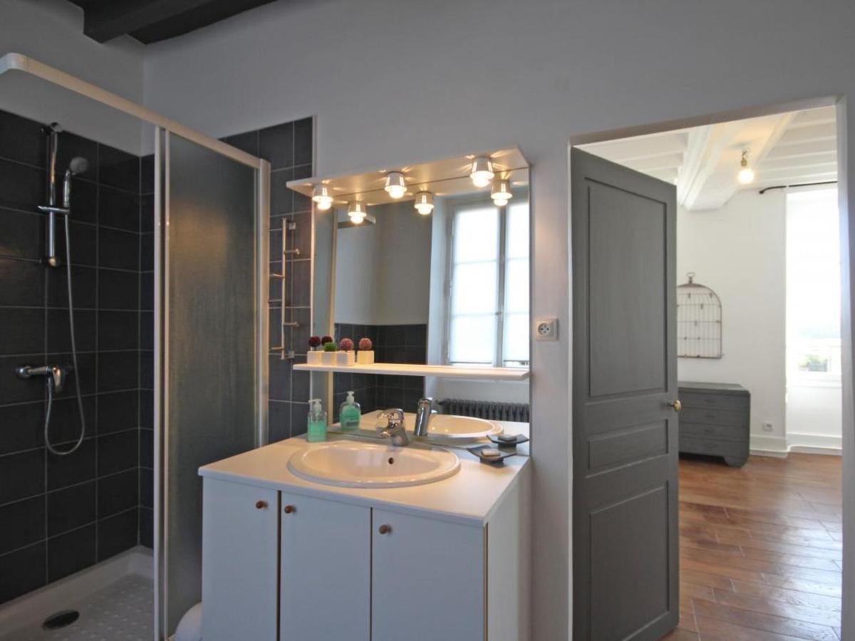 Grande maison avec piscine couverte, flipper et charme industriel en pleine campagne - FR-1-497-46 - Housity