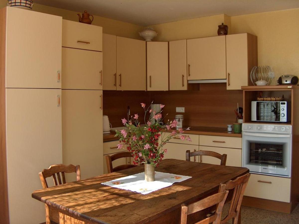 Gîte charmant avec piscine, 2 chambres, proche randonnées et loisirs à Target - FR-1-489-273 - Housity