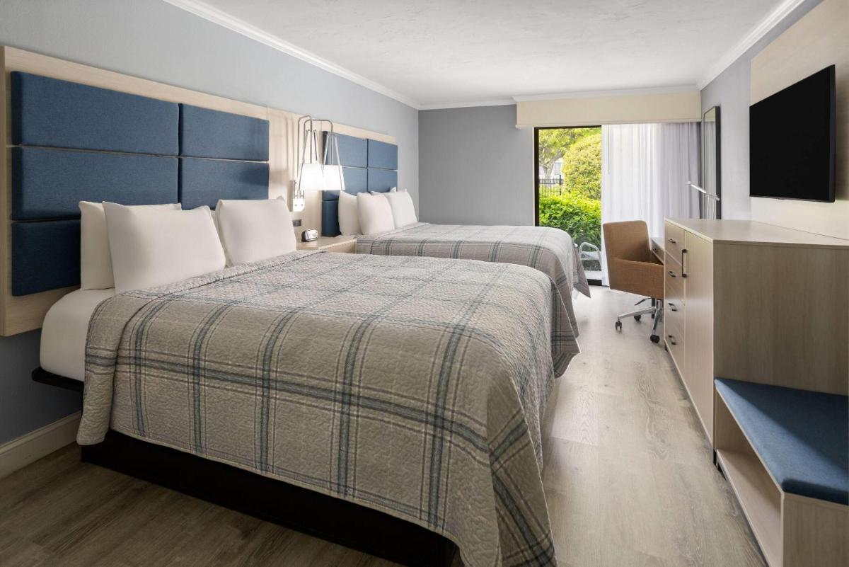 All Seasons Resort, Trademark Collection by Wyndham - Housity