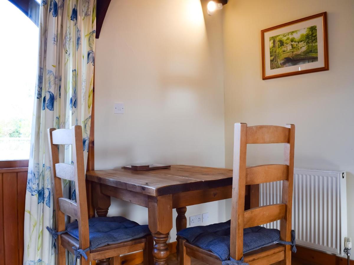 Byre Cottage - Meadowbrook Farm - Housity