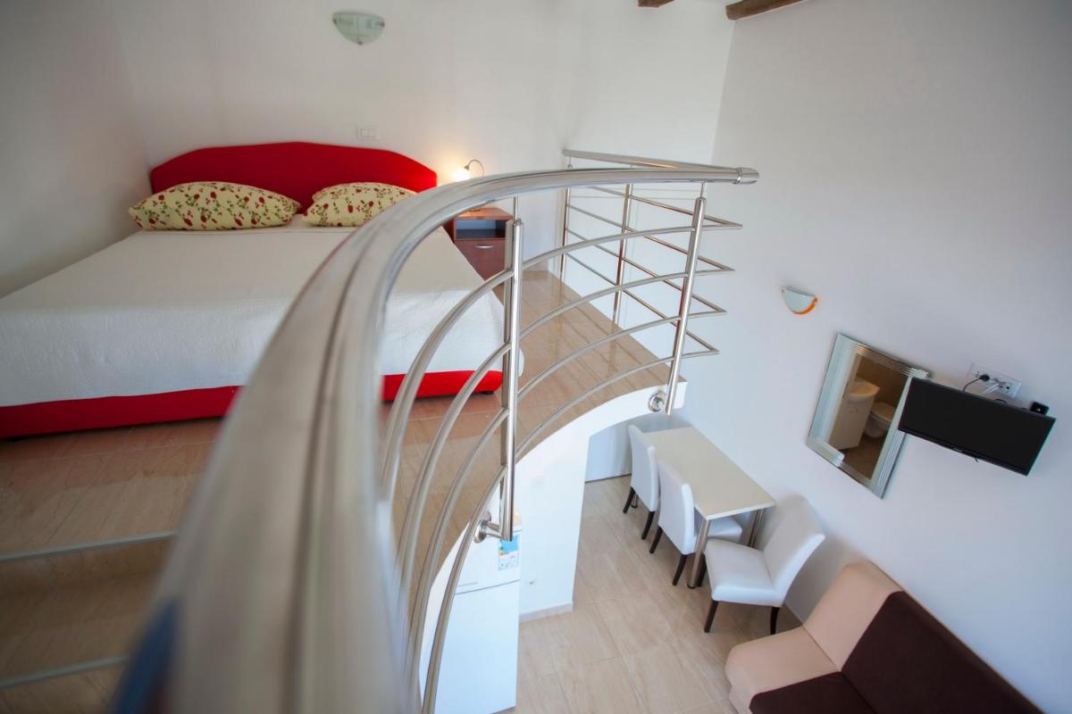Apartments Sumic Podgora - Hizvo