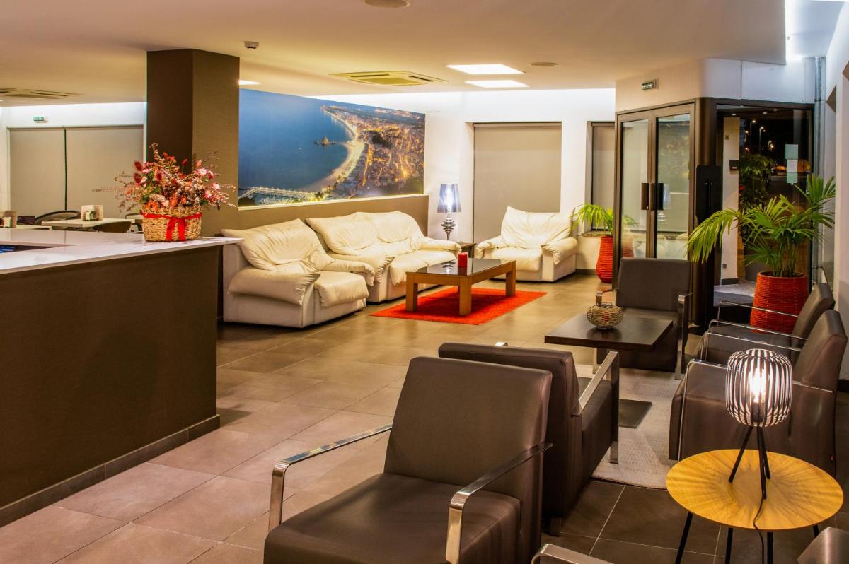 Zona de estar de Petit Palau - Adults Only