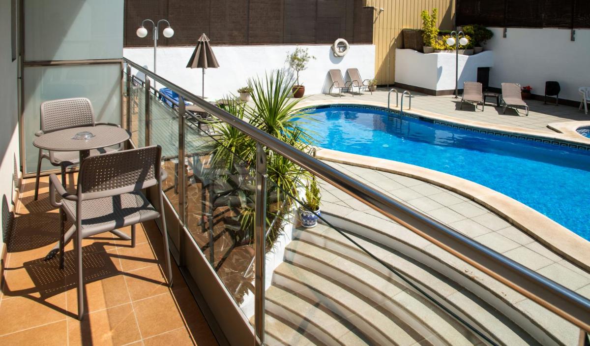 Piscina en o cerca de Petit Palau - Adults Only