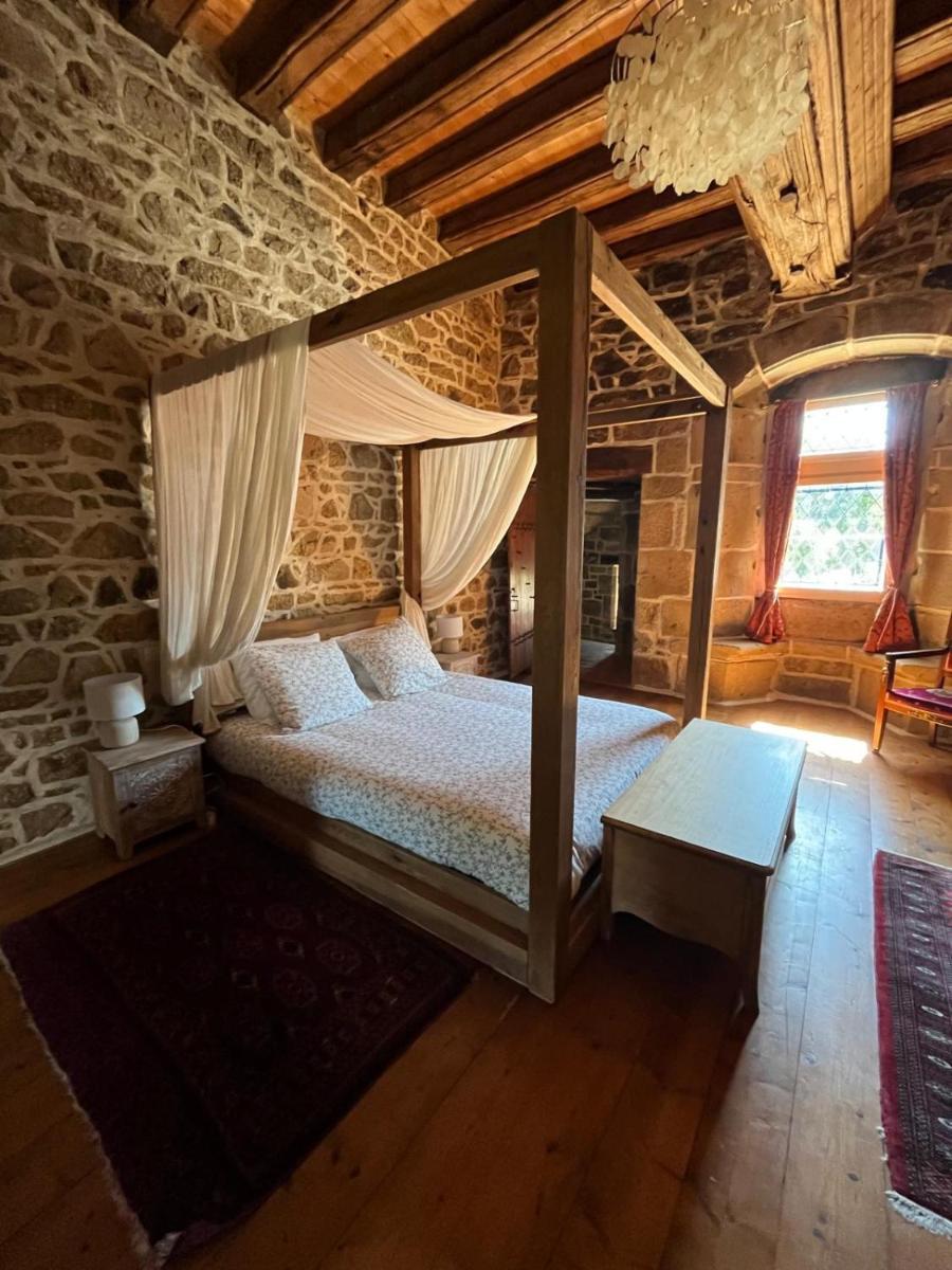 Manoir de Fornebello 16e siècle - Chambres d'Hôtes de prestige avec piscine - Housity