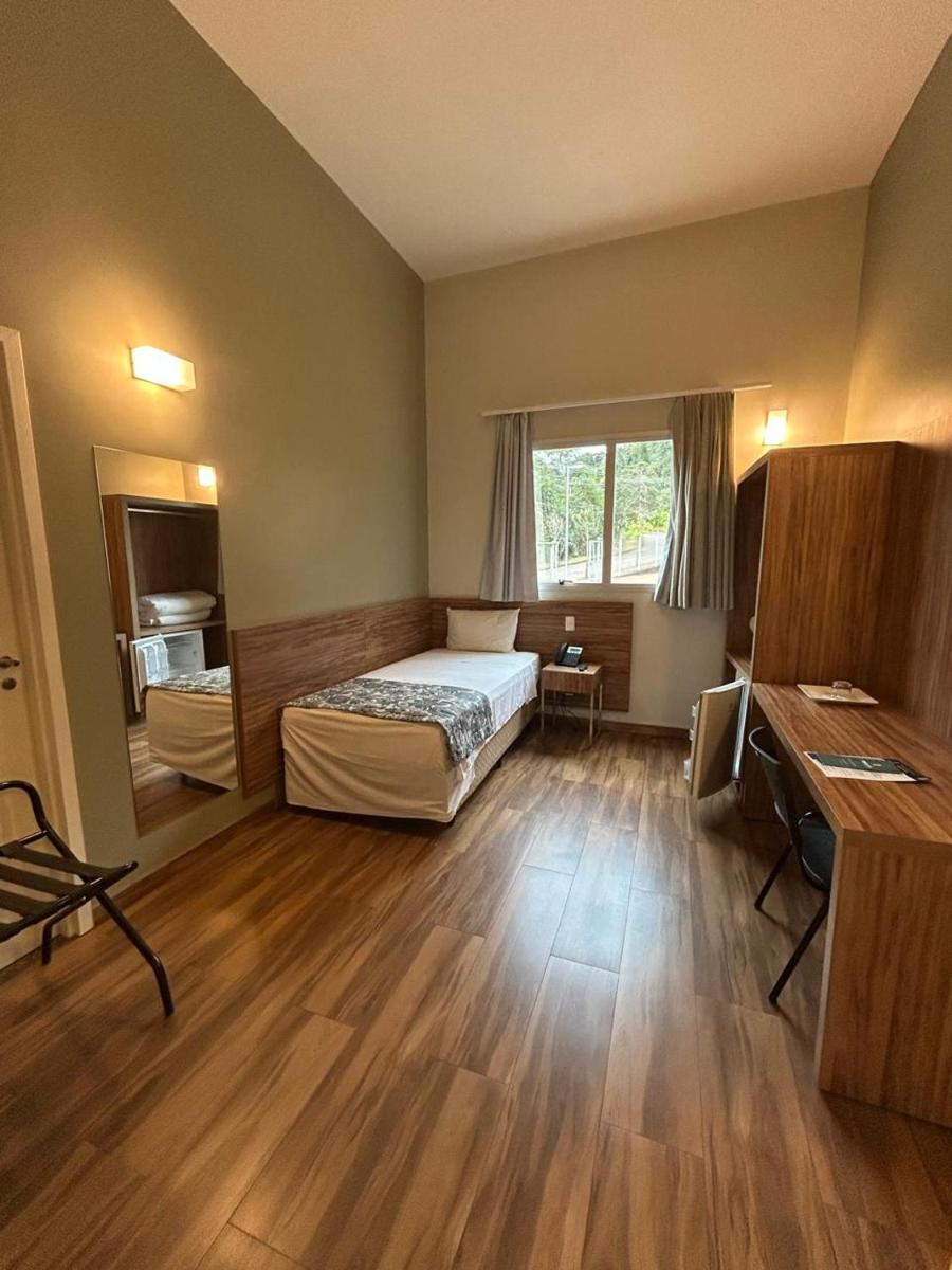 Impar Suites Barao de Cocais - Housity