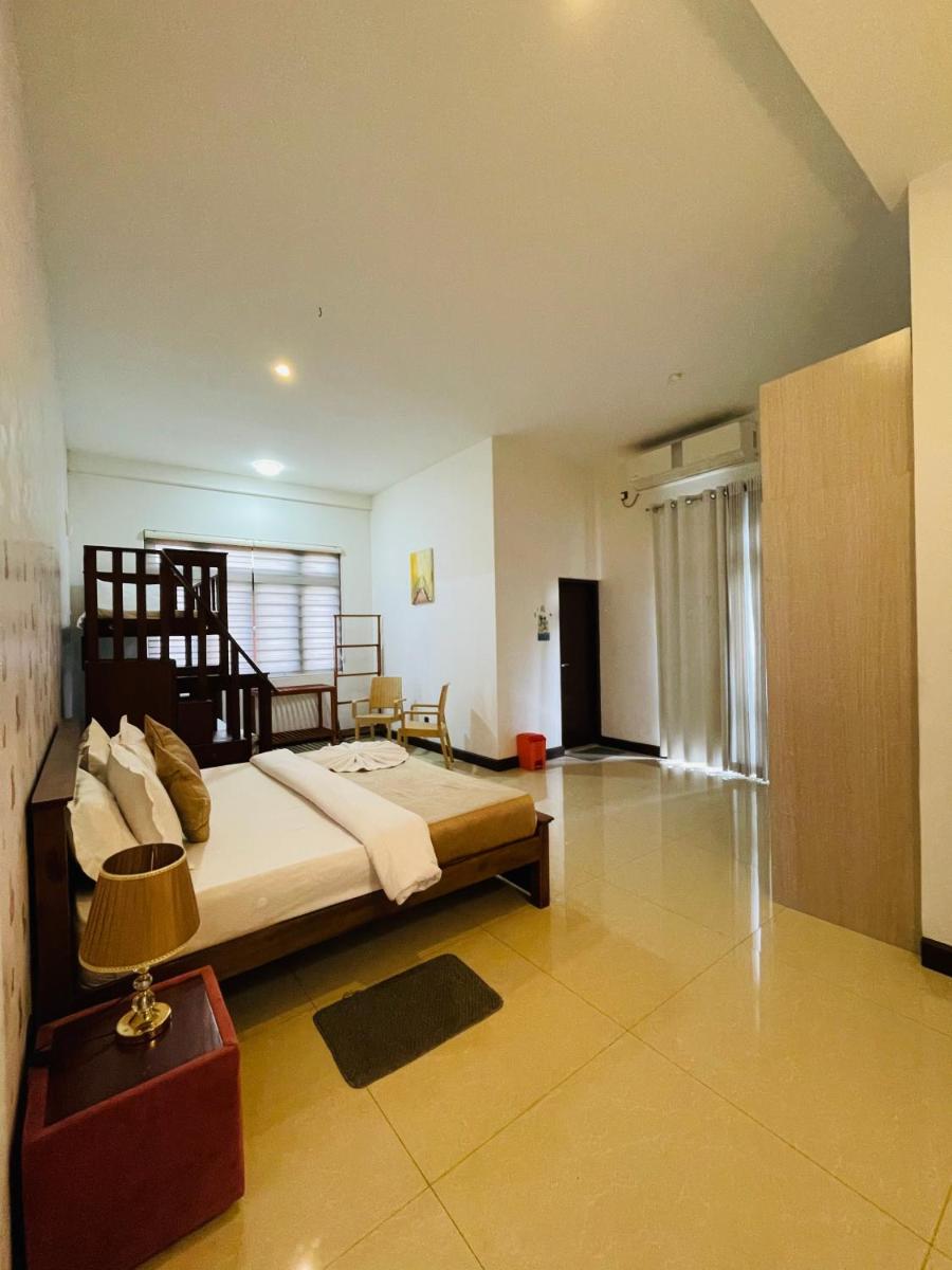 Royal Retreat ,Kandy - Housity