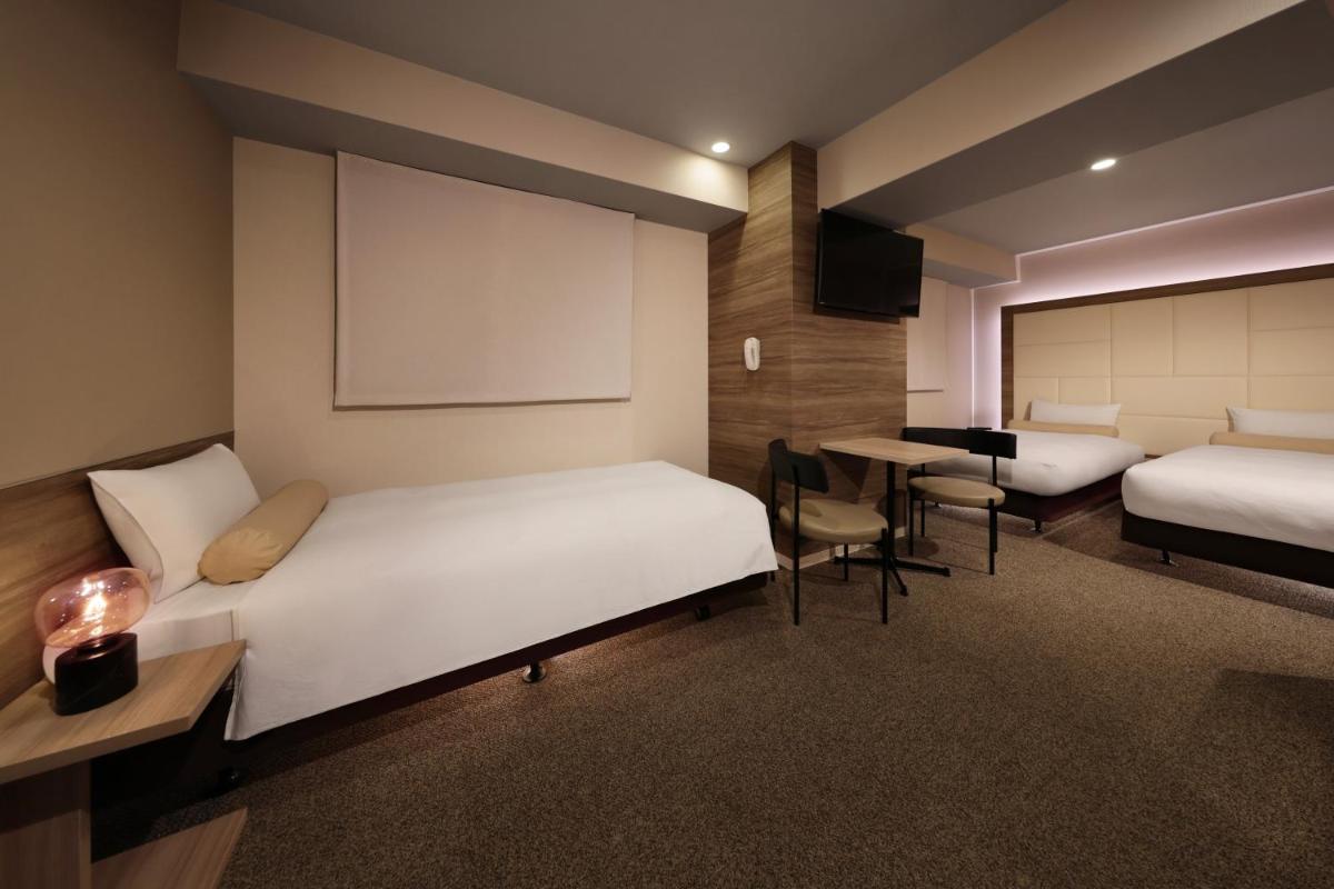 Doutonbori Crystal Hotel - Hizvo