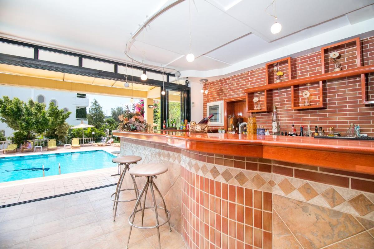 Faliraki Mikes House - Housity