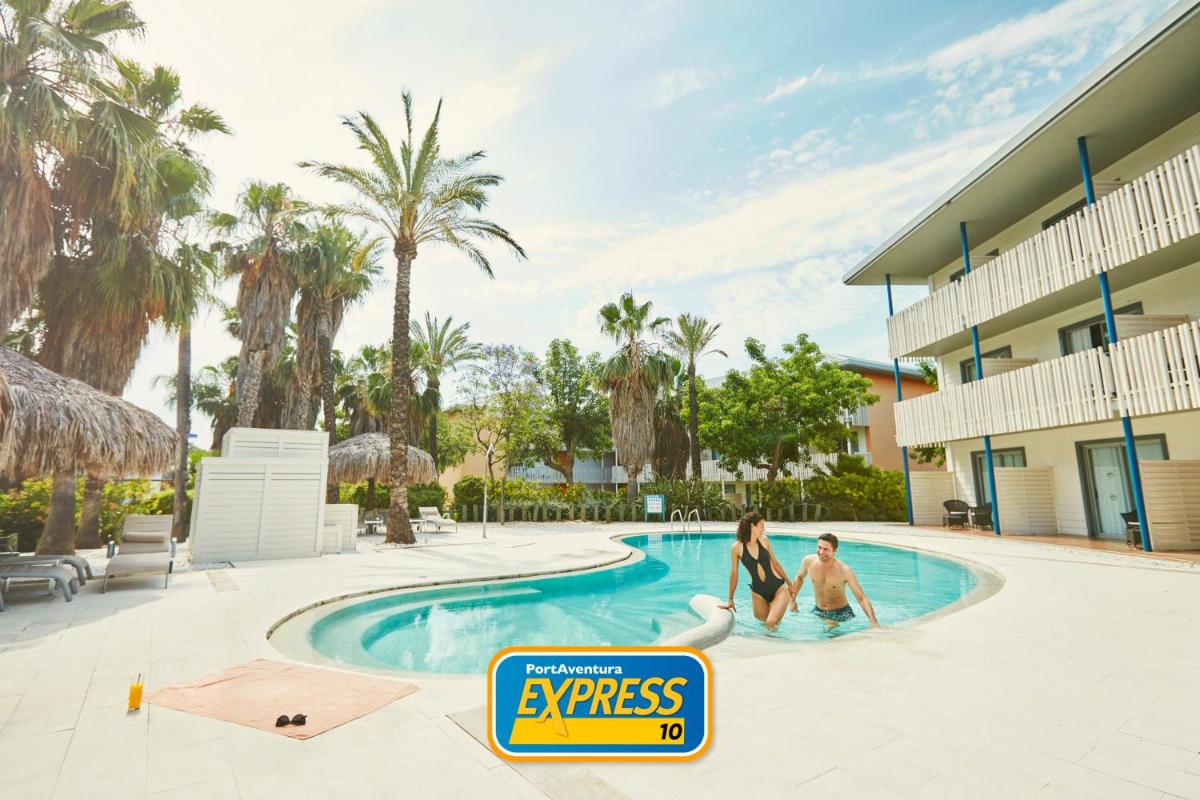 Piscina en o cerca de PortAventura Hotel Caribe - Includes unlimited access to PortAventura Park & 1 access to Ferrari Land