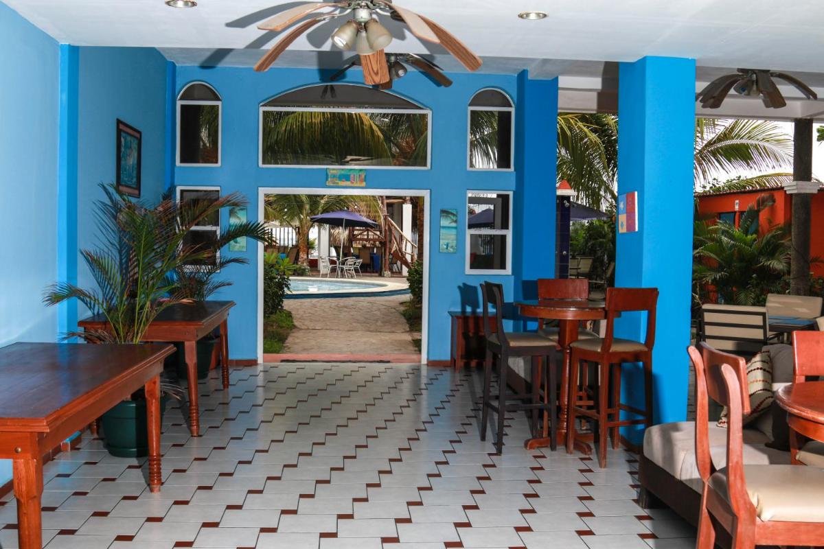 Sabas Beach Resort - Housity