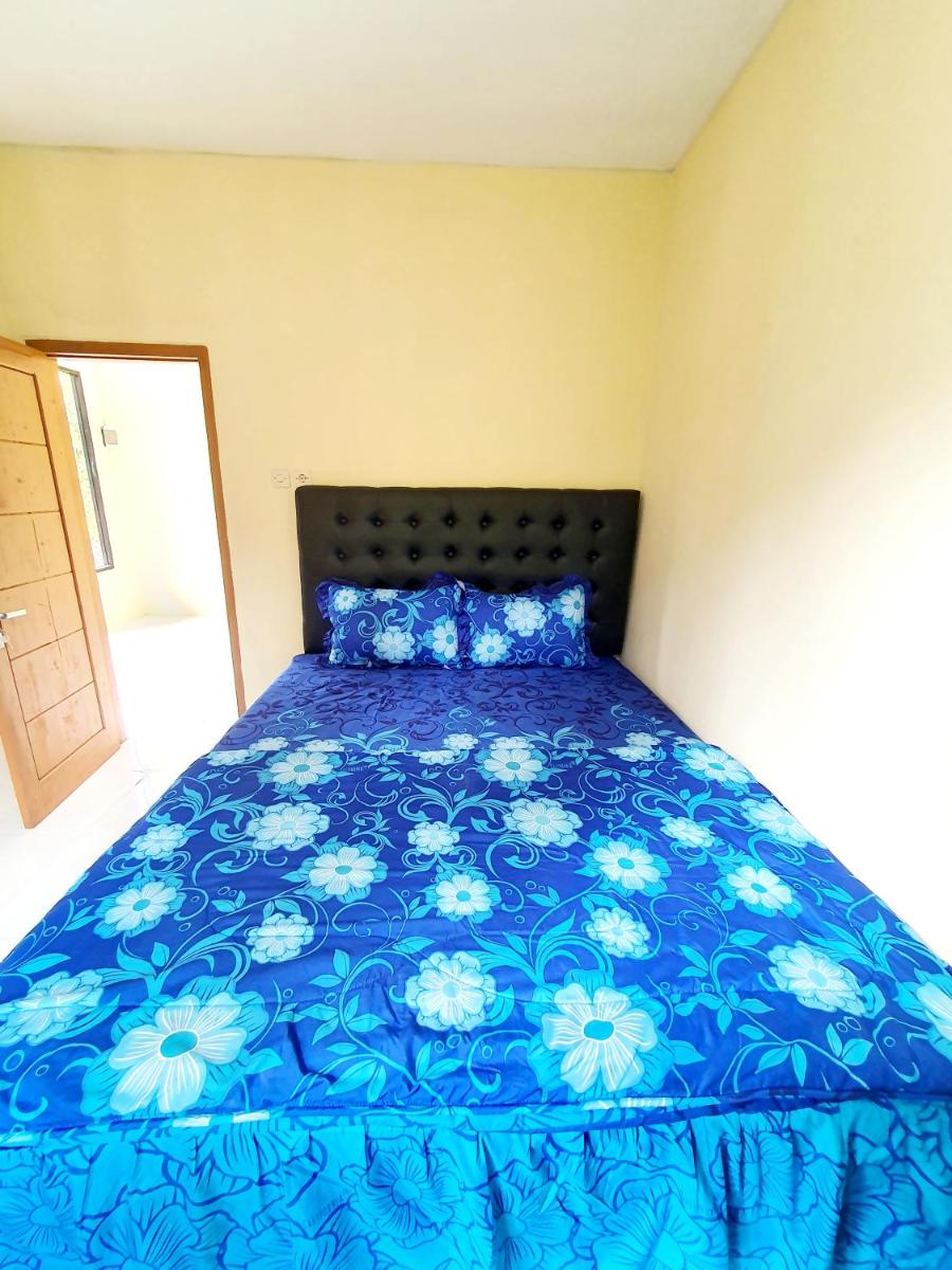 Homestay air panas legok munggang - Housity