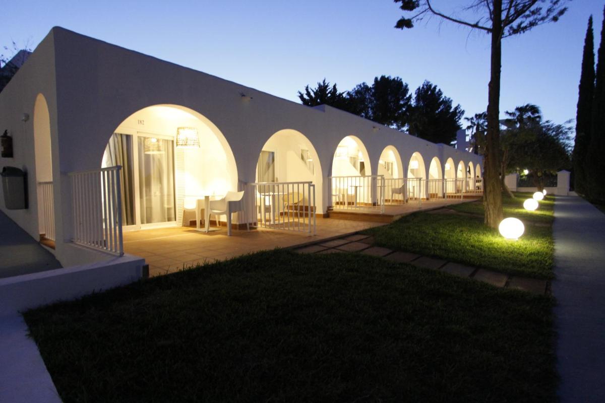 BG Portinatx Beach Club Hotel - Housity