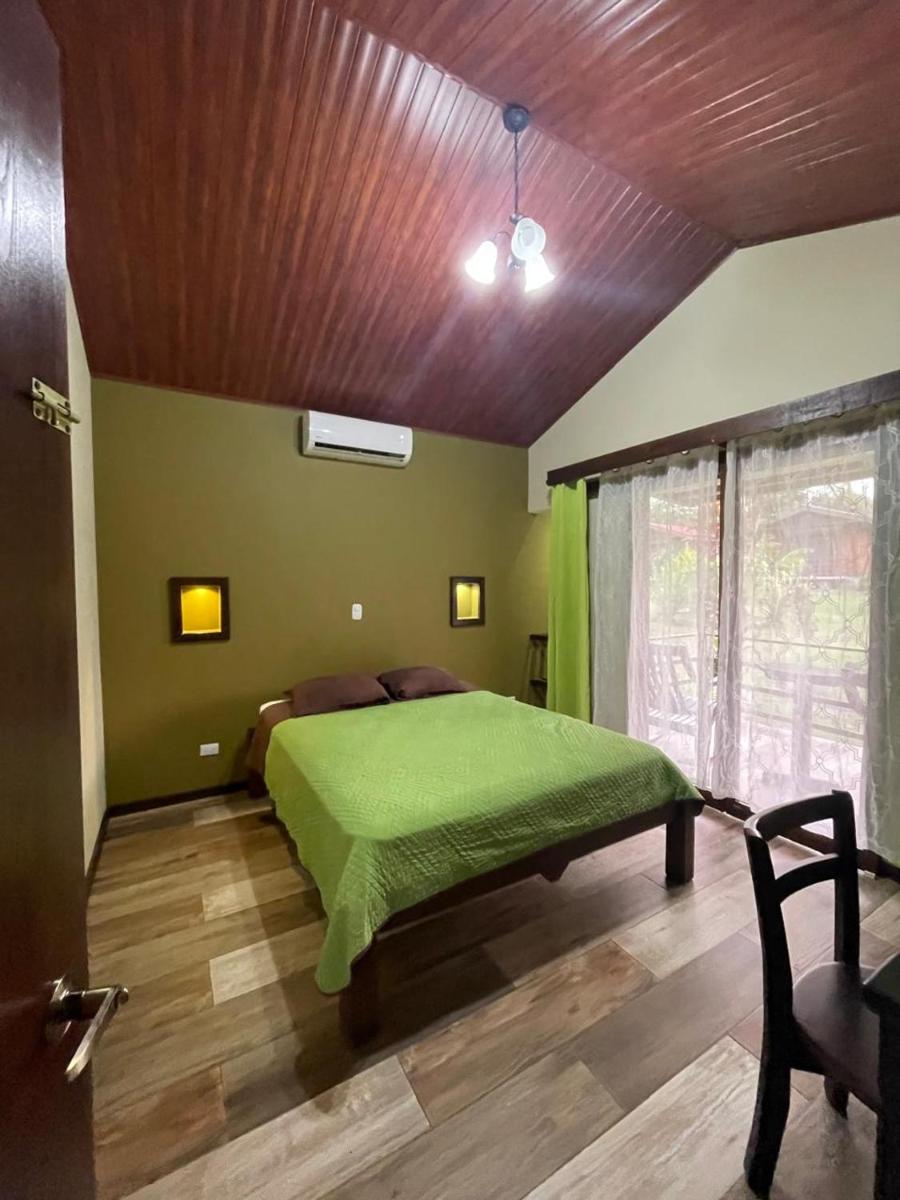 Hotel Brisas del Rio Guápiles - Housity
