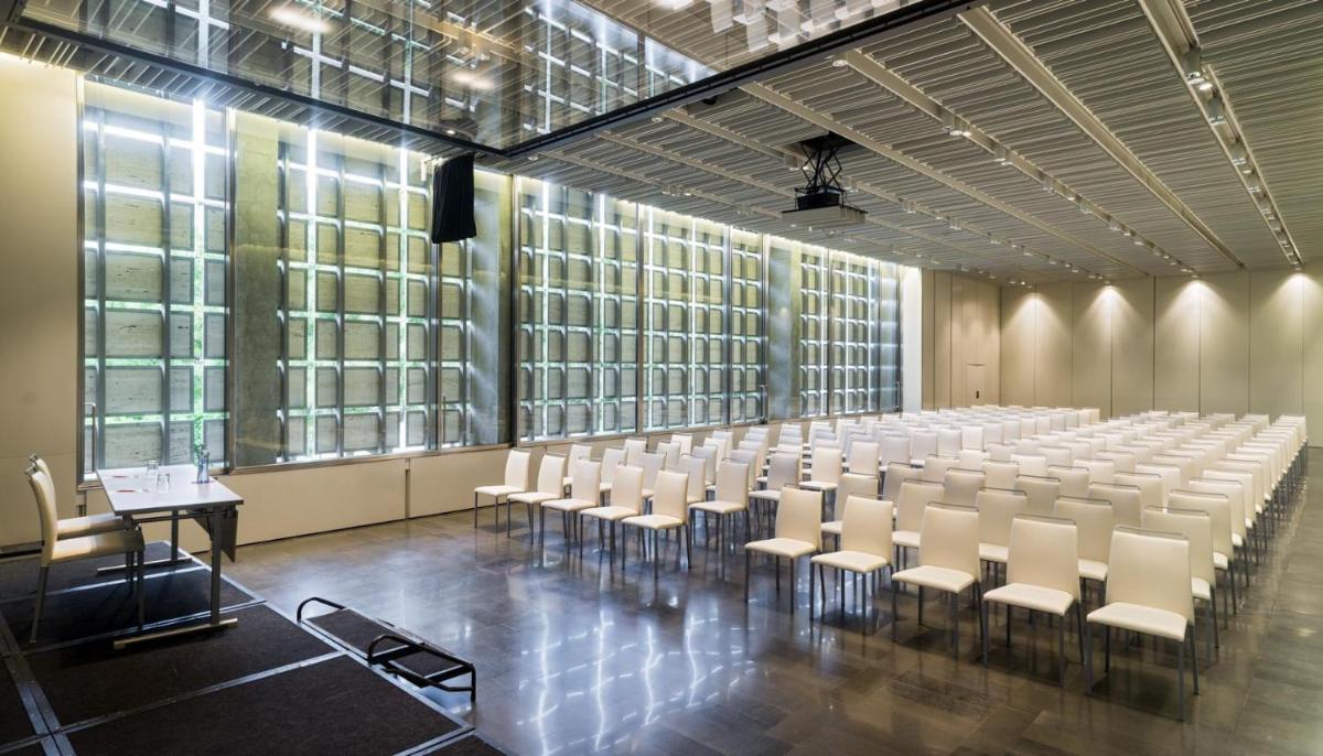 Zona business o sala de conferencias en NH Collection Barcelona Constanza