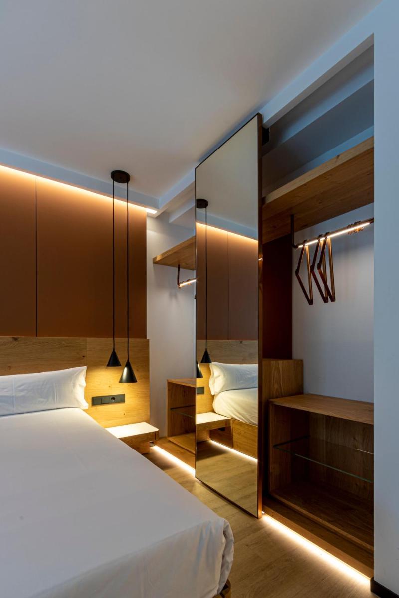 Hotel Silgar 92 - Housity