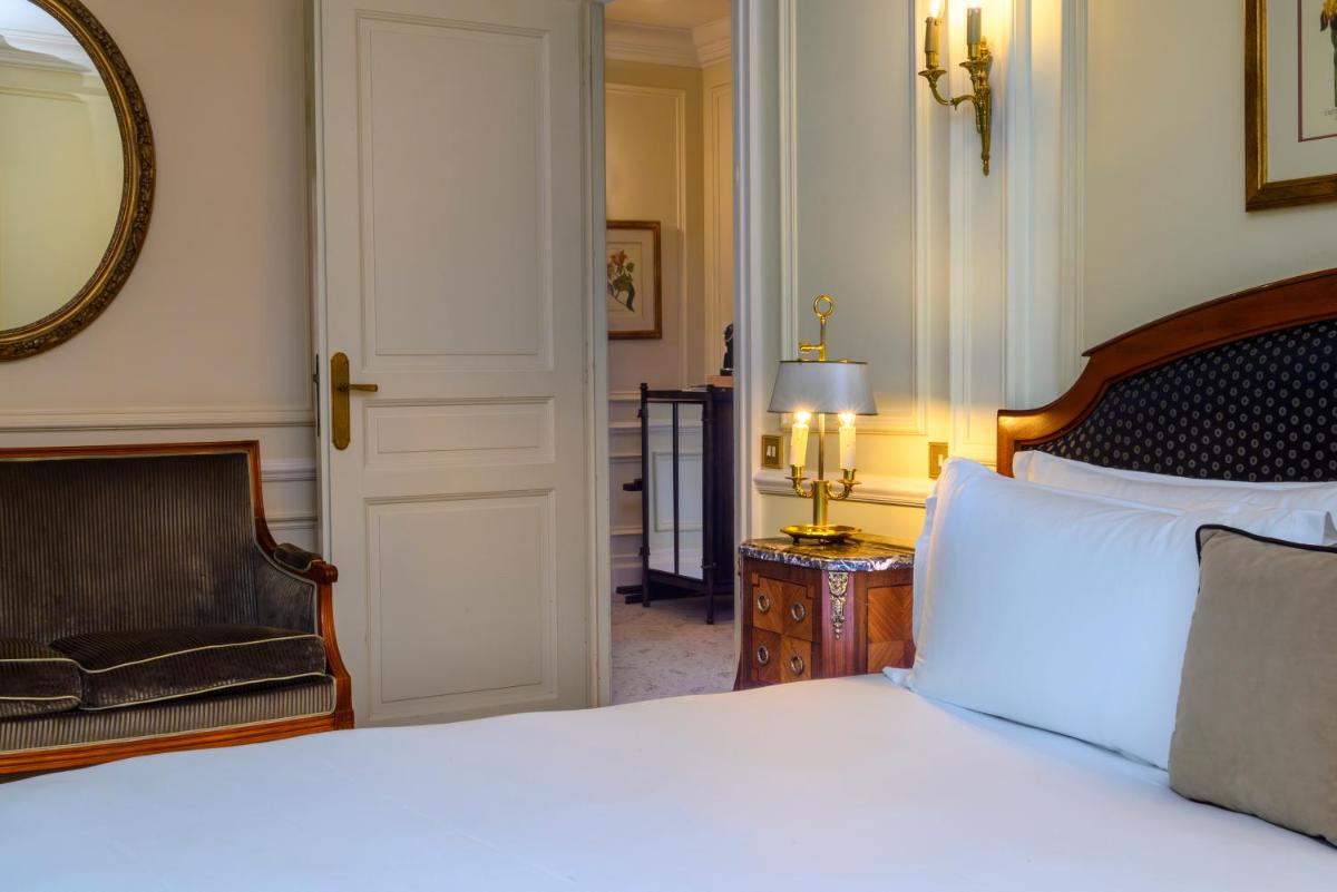Un ou plusieurs lits dans un hébergement de l'établissement Hotel de la Cité Carcassonne - MGallery Collection
