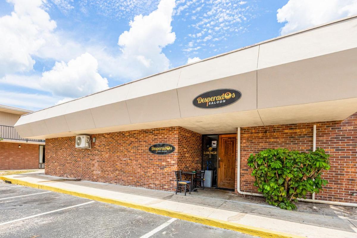 Oyo Hotel Bartow - Housity