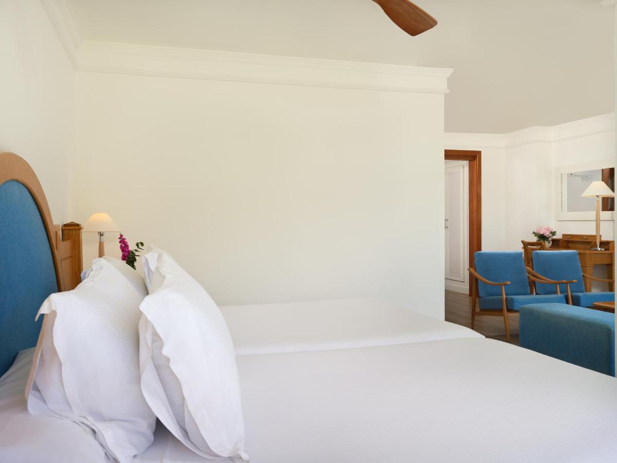Cama o camas de una habitación en Boutique Hotel H10 Blue Mar - Adults Only