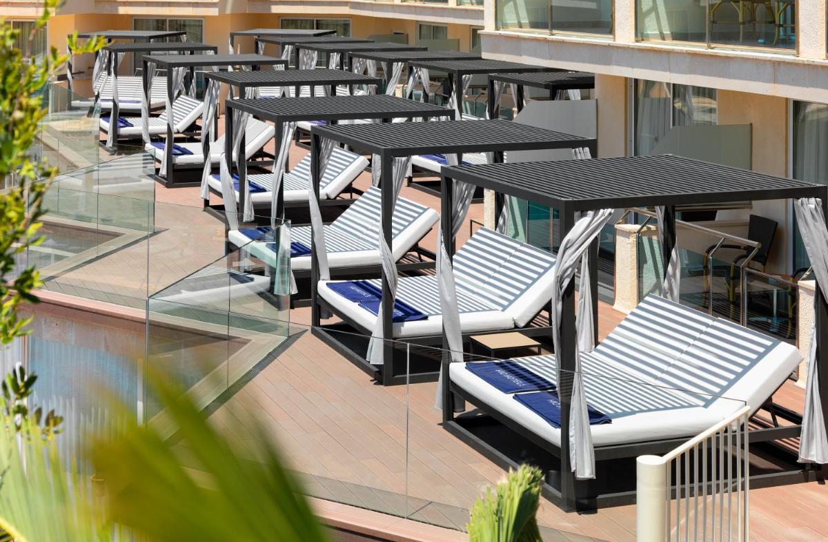 Imagen de la galería de Boutique Hotel H10 Blue Mar - Adults Only, en Camp de Mar