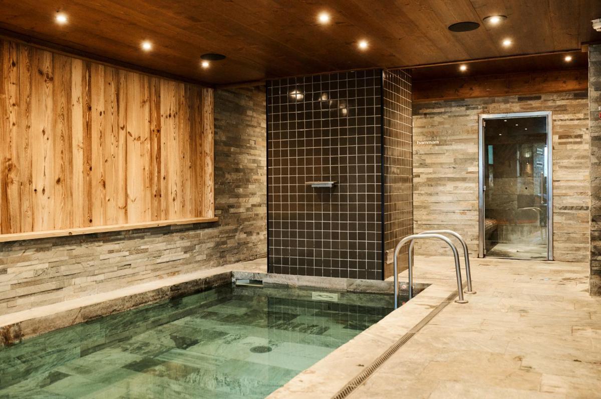 Piscine de l'établissement La Maison Rouge ou située à proximité