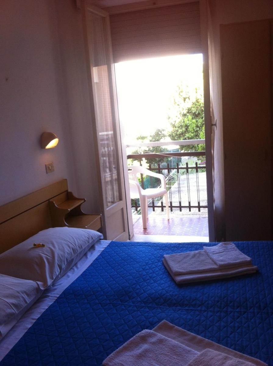 Hotel Italia - Housity