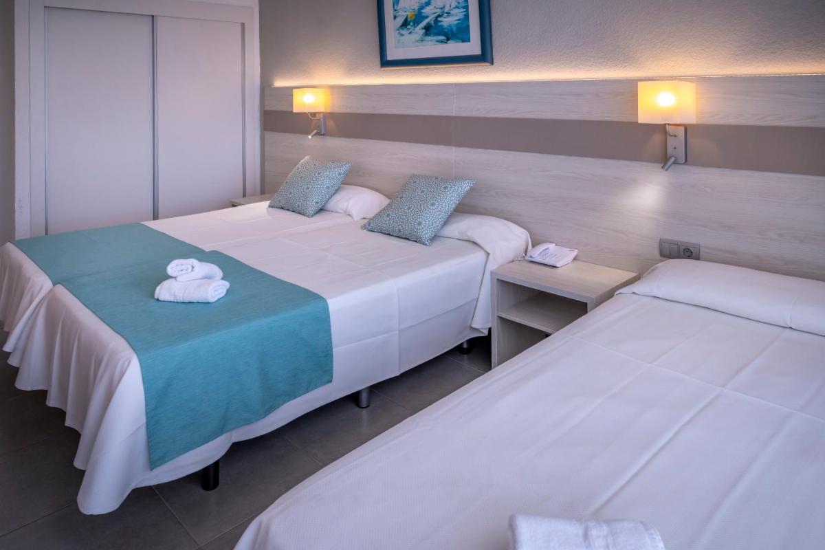 Cama o camas de una habitación en 4R Salou Park Resort I