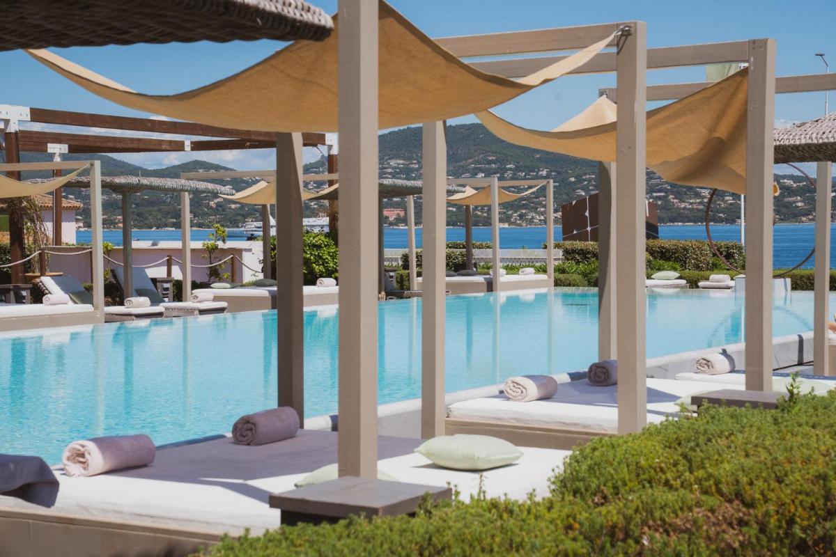 Piscine de l'établissement Kube Saint-Tropez ou située à proximité