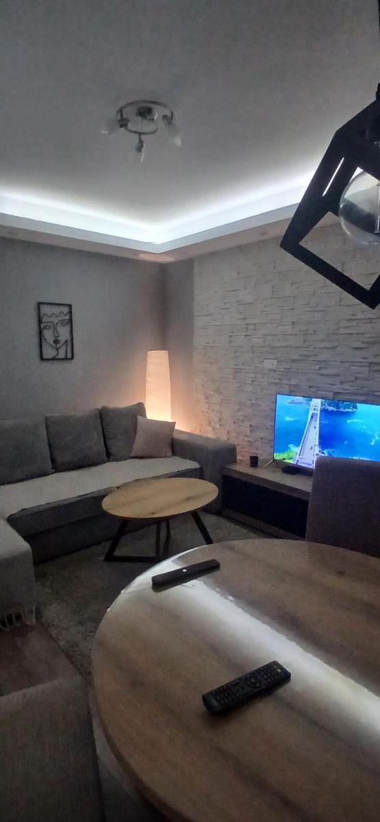 SUNSHINE Apartment - Hizvo
