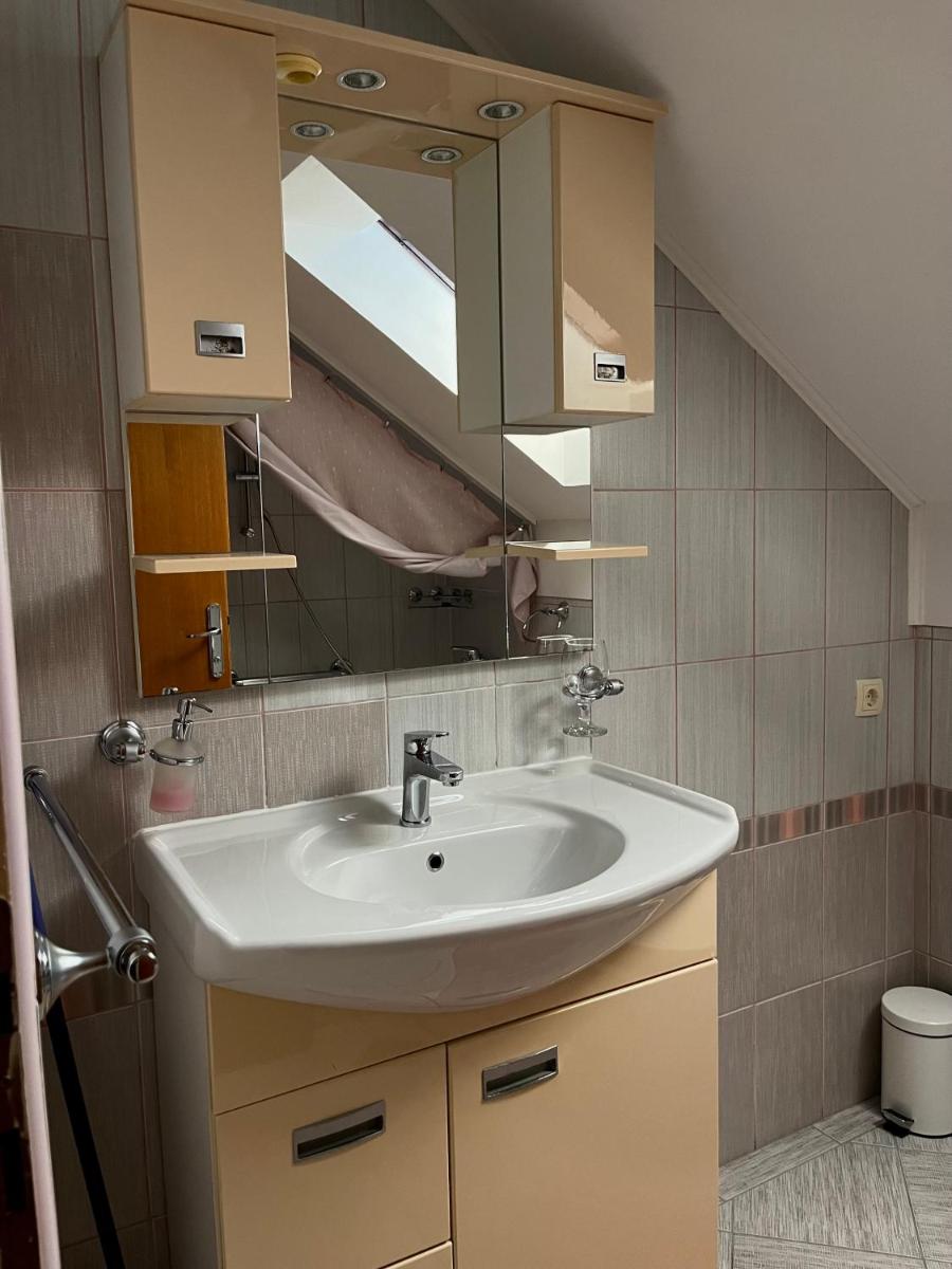 Apartments Tratinčica - Housity