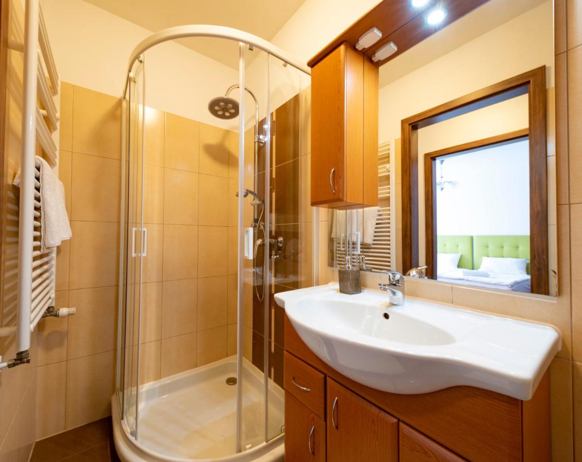 Veritas Apartment Zamárdi - Housity