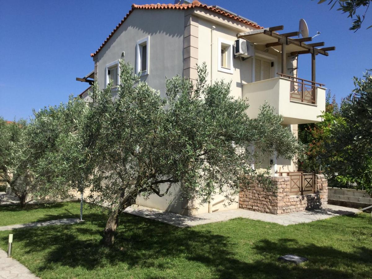 Karavaki - Housity