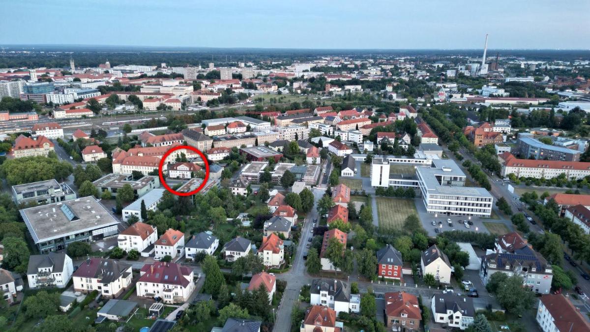 Ferienwohnungen am Bauhaus - Housity