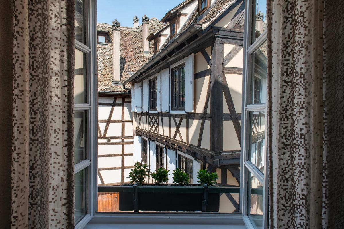 Balcon ou terrasse dans l'établissement Hotel & Spa REGENT PETITE FRANCE
