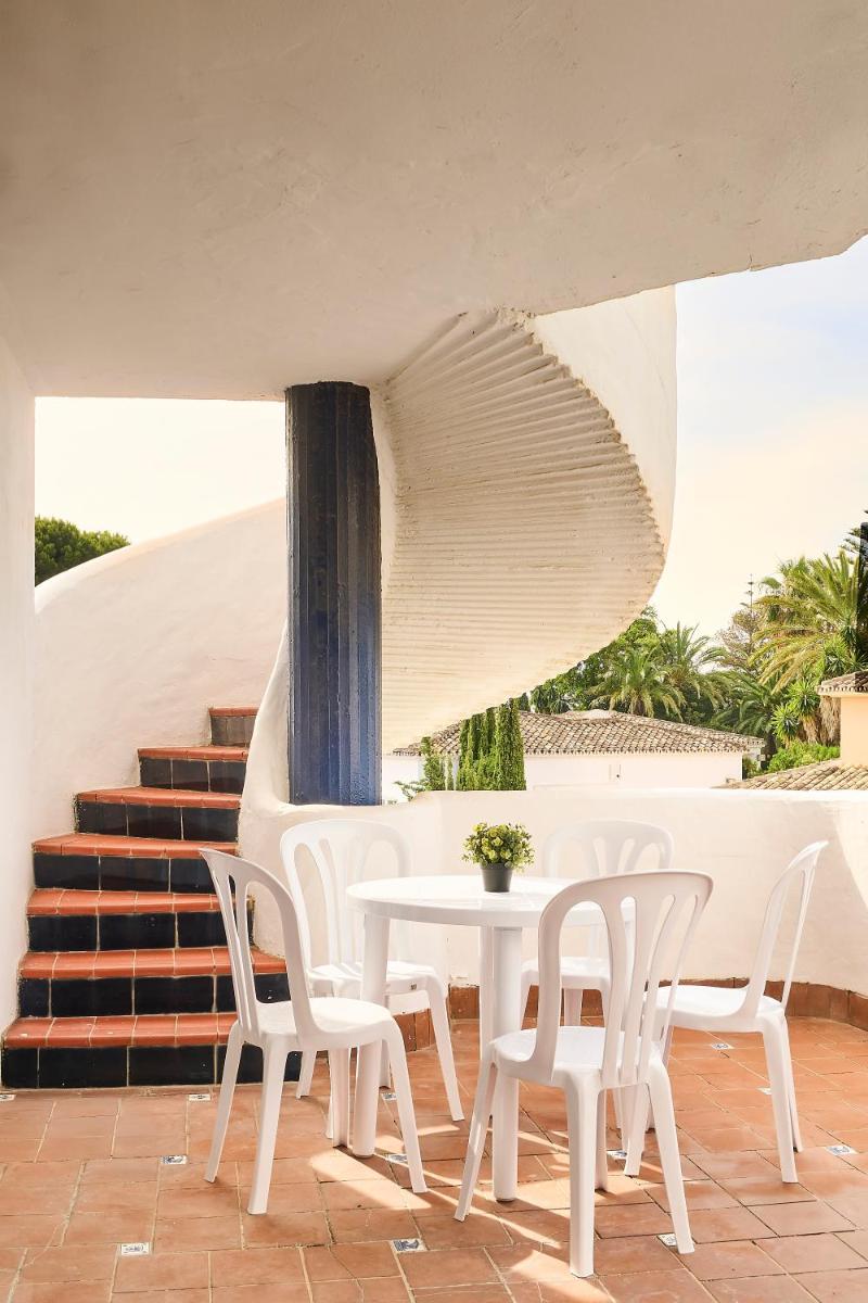 Aparthotel Ona Campanario - Housity