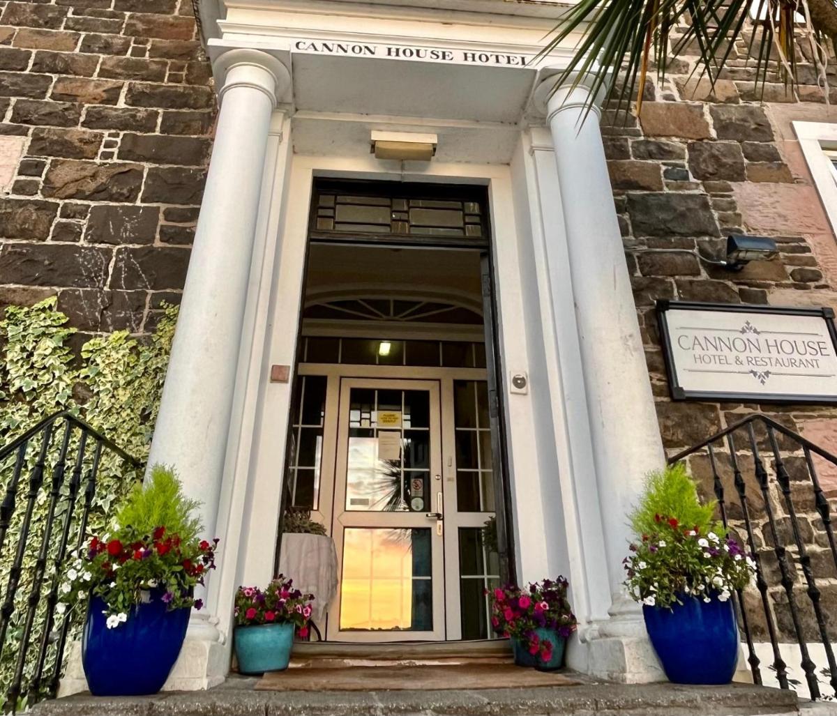 Cannon House Guest House - Housity