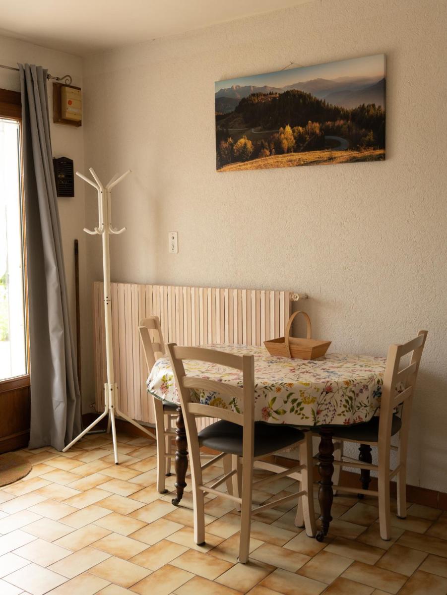 Gîte dans hameau - Housity