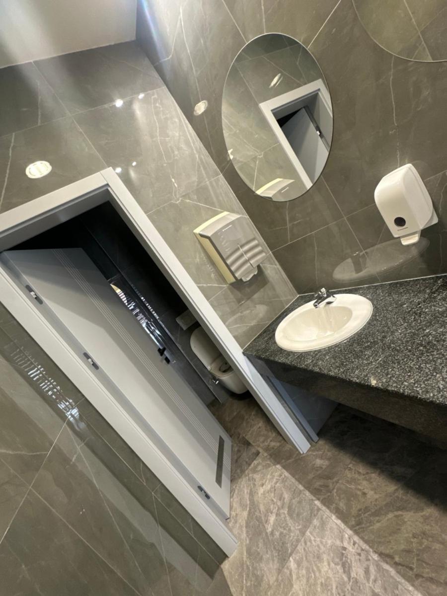 Hotel Oaza - Housity