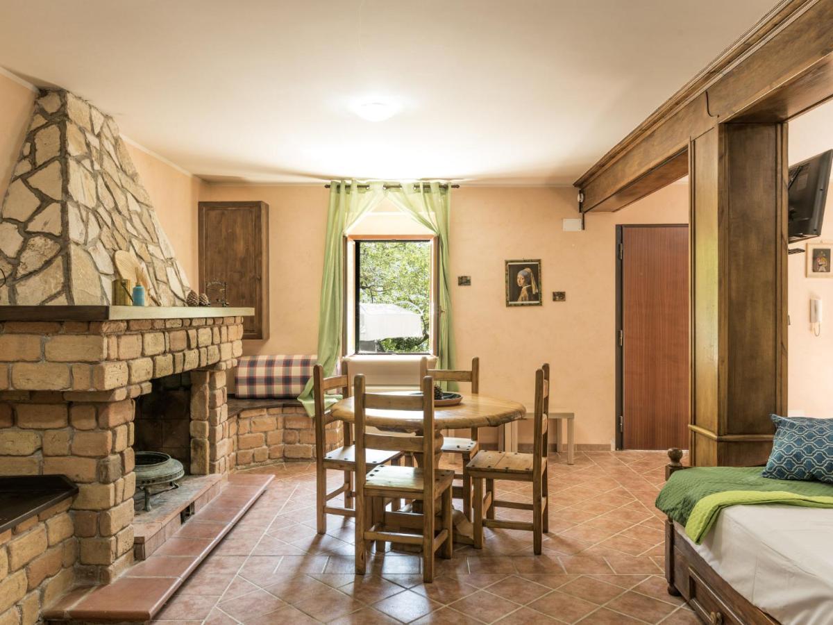 Apartment Dimora Lucretili by Interhome - Housity