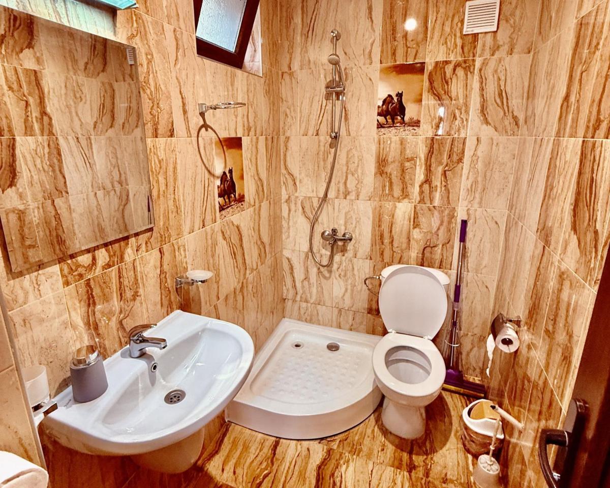 Къщи за гости Фантазия - Housity