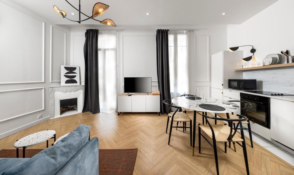 Newly Renovated Apartment with Balcony, AC, Fiber internet - Housity