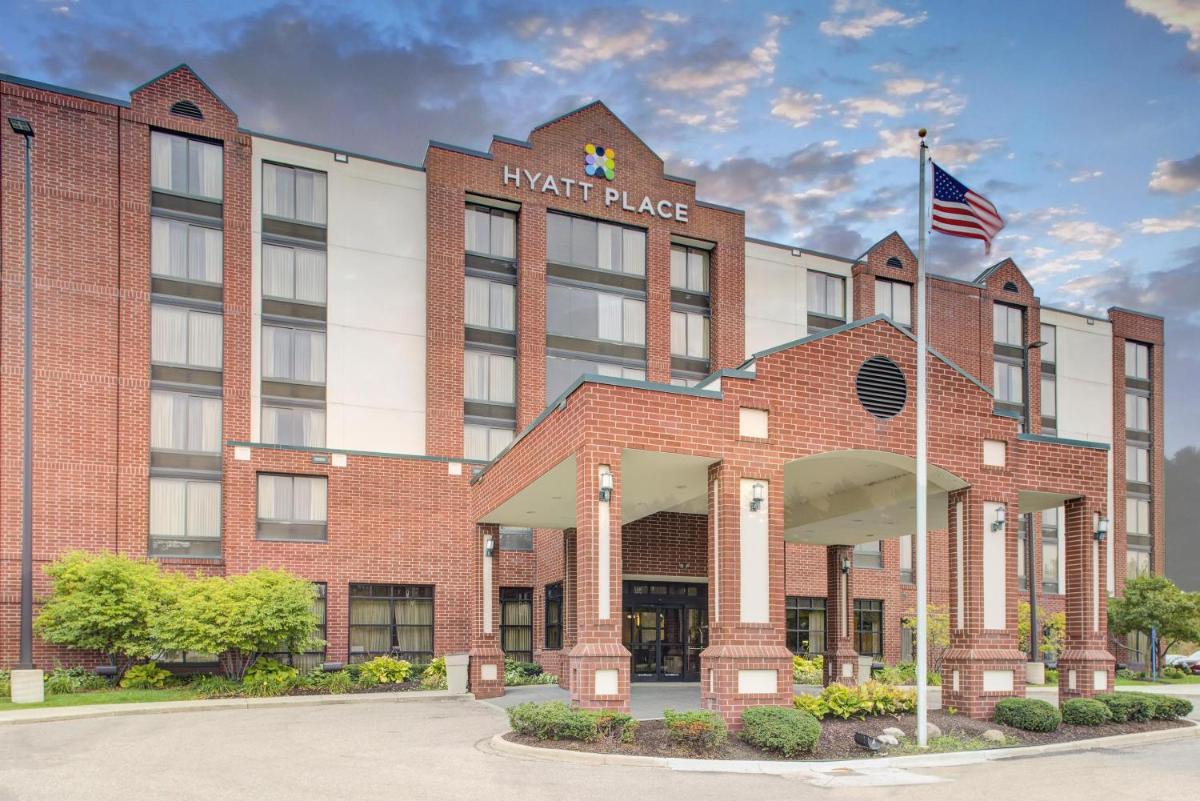 Hyatt Place Detroit/Livonia - Housity
