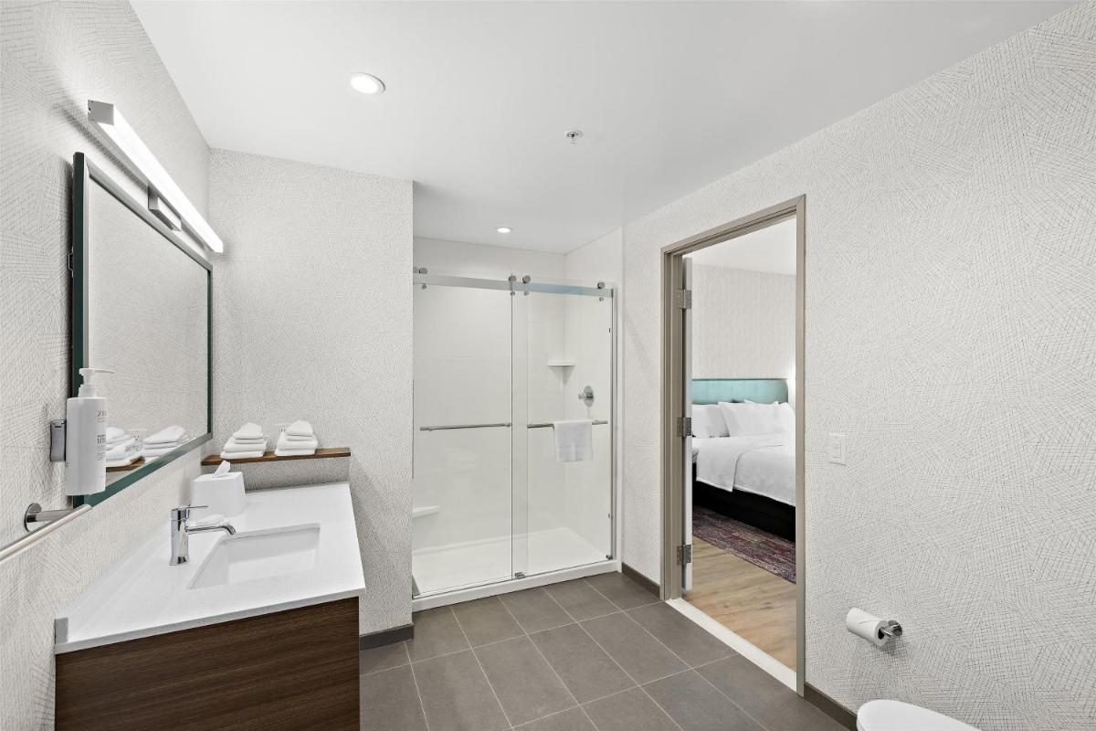 Home2 Suites by Hilton Riverside Downtown Convention Center - Housity