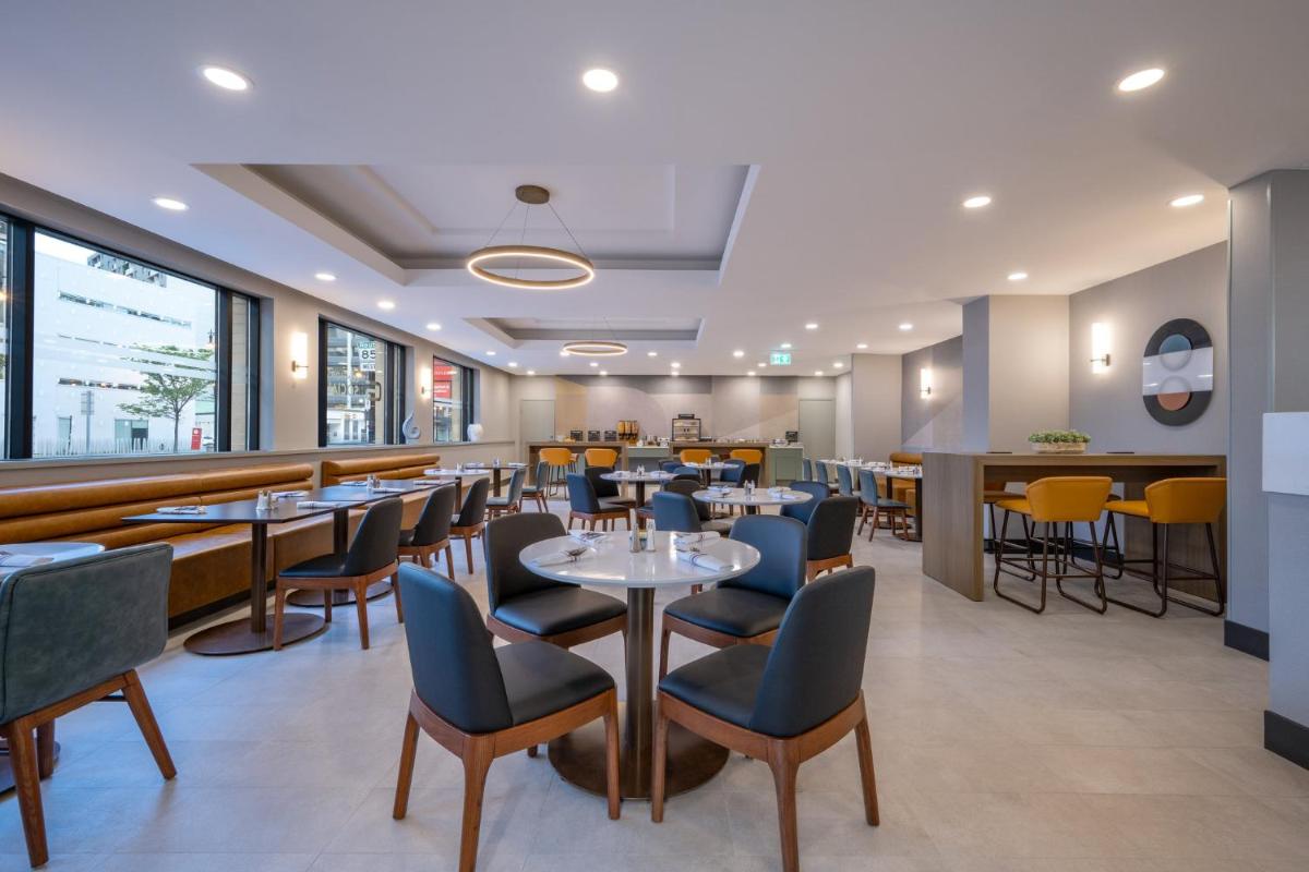 Holiday Inn & Suites Winnipeg Downtown by IHG - Hizvo