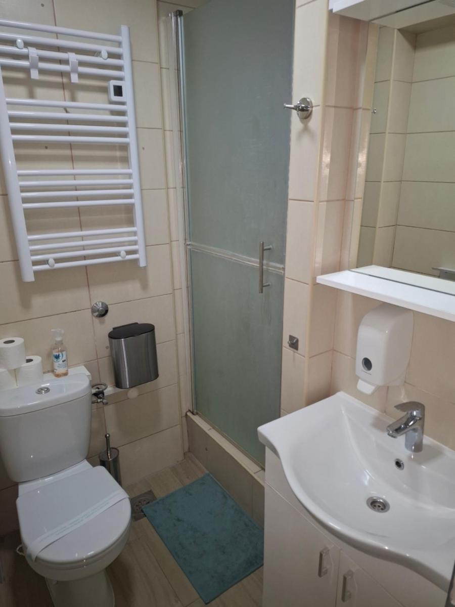 Studio SVACIC self check in - Housity