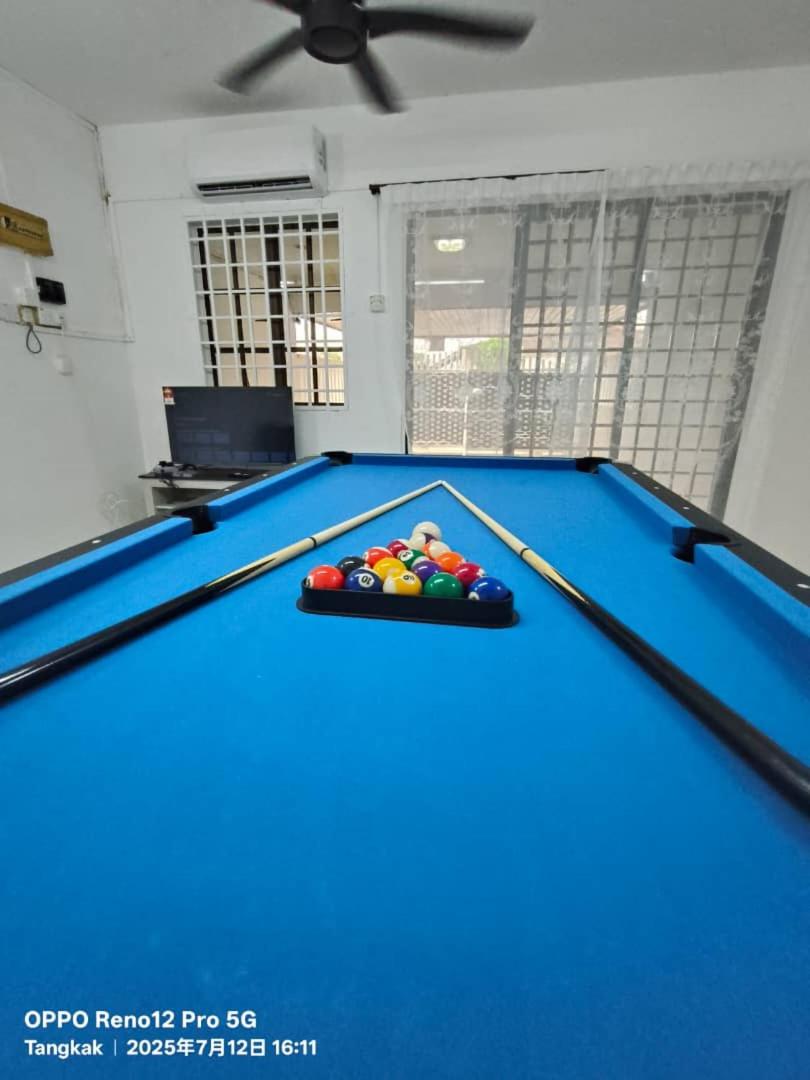 TANGKAK HOMESTAy - Housity